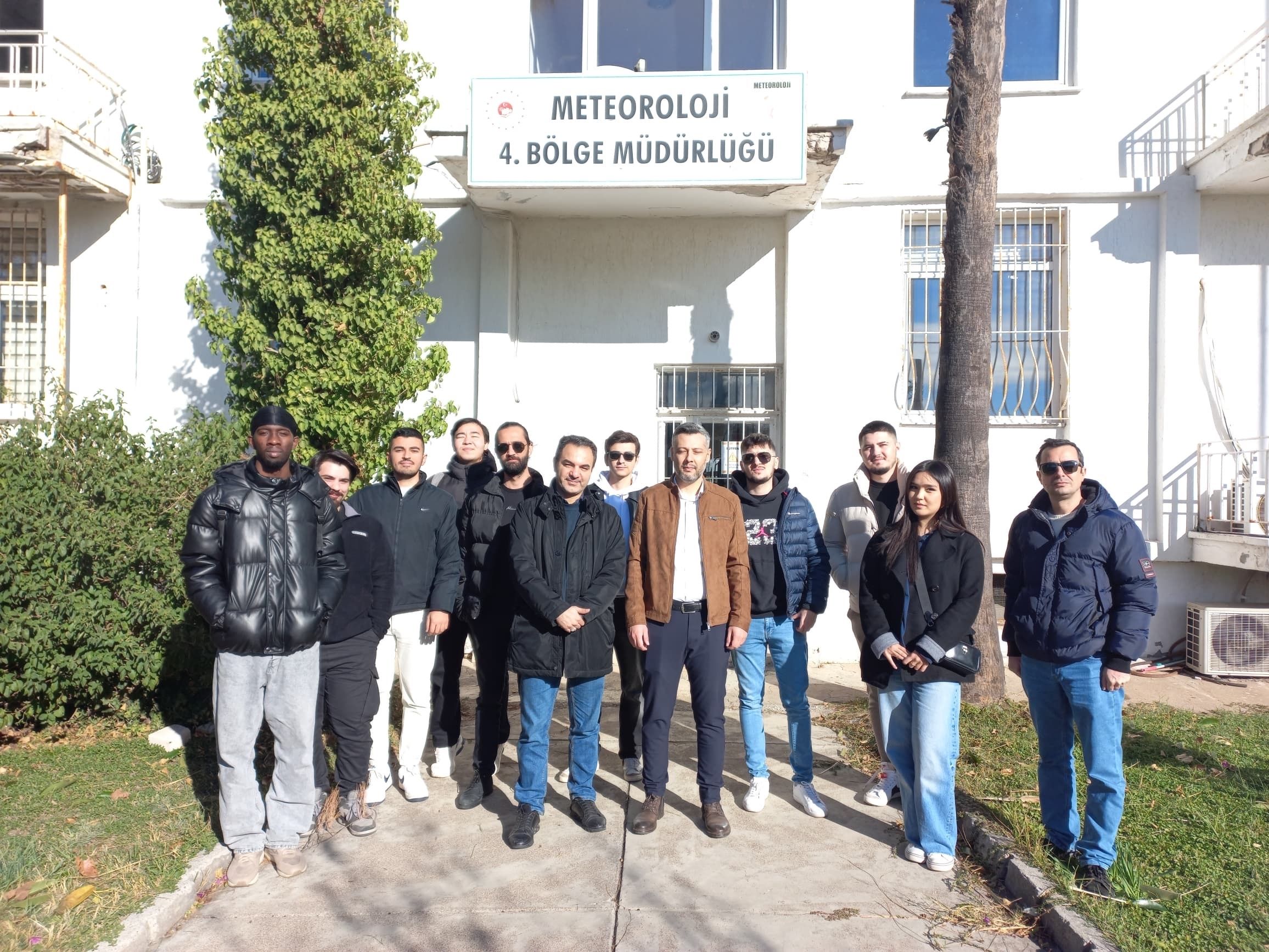 Antalya Bilim Üniversitesi İnşaat Mühendisliği Bölümü Meteoroloji İstasyonu Gezisinde
