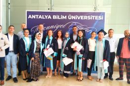 Gölge Yönetici Programını başarı ile bitiren öğrencilerimiz sertifikalarını aldılar