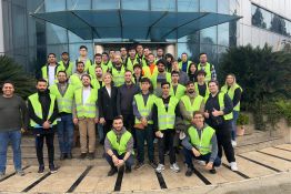 Makine Mühendisliği Öğrencilerin AKE Teknik Gezisi